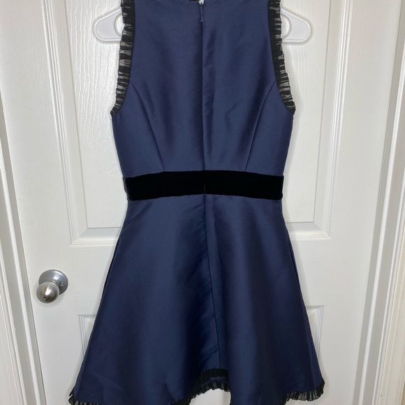 Kate Spade Velvet Bow Fit & Flare Dress Sz 4 - Picture 2 of 8